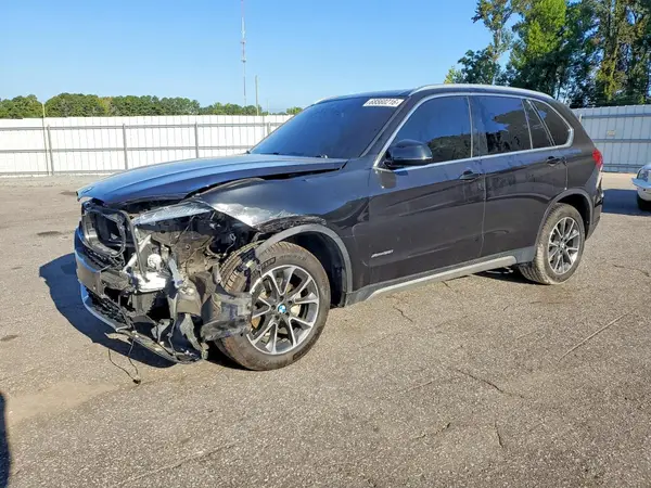 5UXKR0C53J0Y05349 — 2018 BMW X5, Передняя часть (Front End), фото до ремонта