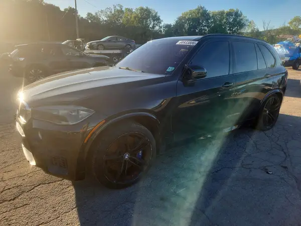 5YMKT6C5XJ0Y84130 — 2018 BMW X5, Передняя часть (Front End), фото до ремонта