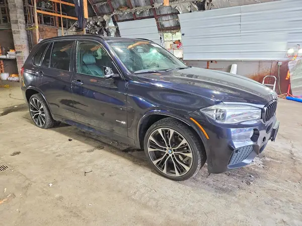 5UXKR0C51J0Y02448 — 2018 BMW X5, фото 4 с аукциона Copart 07.10.2026, Вандализм
