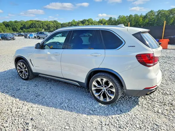 5UXKT0C53J0W03709 — 2018 BMW X5, фото 2 с аукциона Copart, Мелкие вмятины и царапины