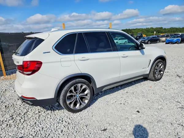 5UXKT0C53J0W03709 — 2018 BMW X5, фото 3 с аукциона Copart, Мелкие вмятины и царапины