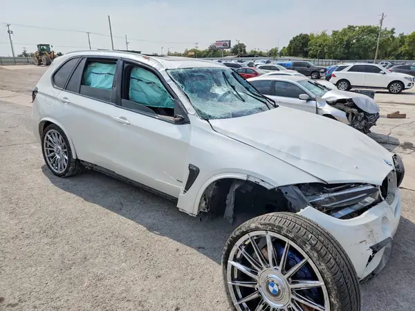 5UXKR0C5XJL071694 — 2018 BMW X5, фото 4 с аукциона Copart 13.10.2026, Передняя часть
