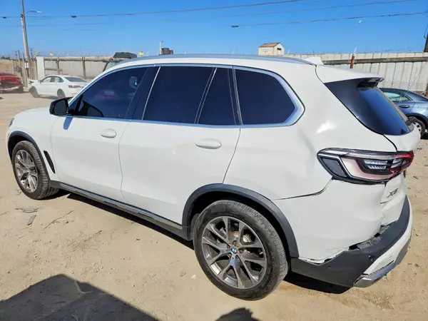 5UXCR6C56KLK88863 — 2019 BMW X5, фото 2 с аукциона Copart, Задняя часть