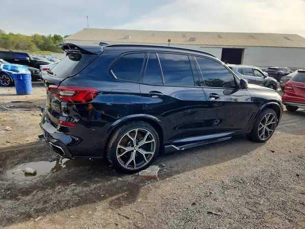 5UXJU2C53KLN65578 — 2019 BMW X5, фото 3 с аукциона Copart 30.09.2026, Передняя часть