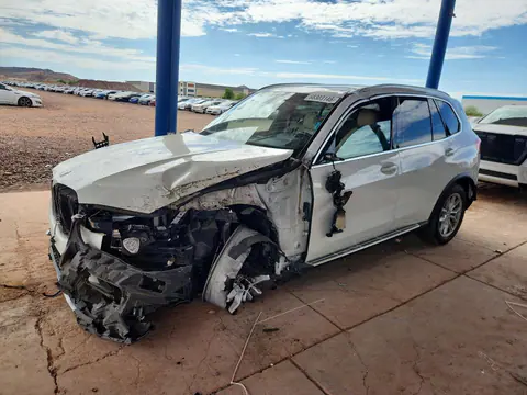 5UXCR4C06L9B56356 — 2020 BMW X5, Передняя часть (Front End), фото до ремонта