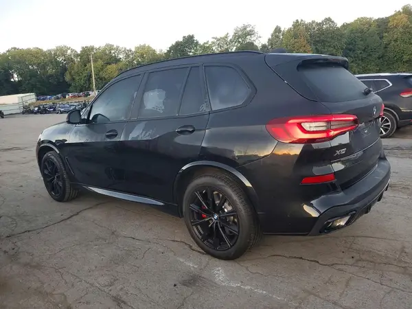 5UXCR6C01M9F45239 — 2021 BMW X5, фото 2 с аукциона Copart, Боковая часть