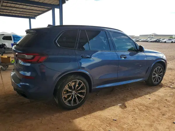 5UXJU4C00N9J28834 — 2022 BMW X5, фото 3 с аукциона Copart 29.09.2026, Боковая часть