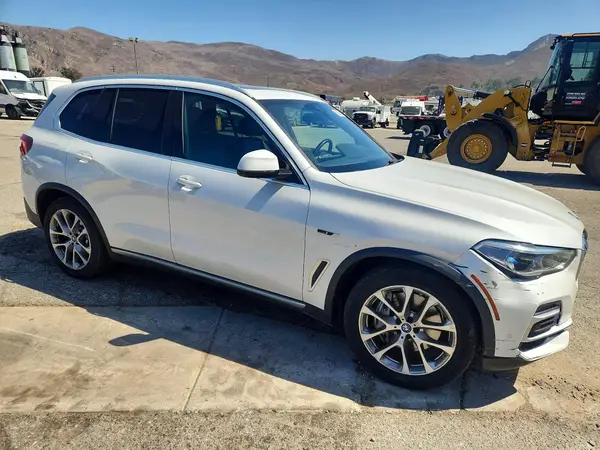 5UXTA6C05P9P57702 — 2023 BMW X5, фото 4 с аукциона Copart, Передняя часть