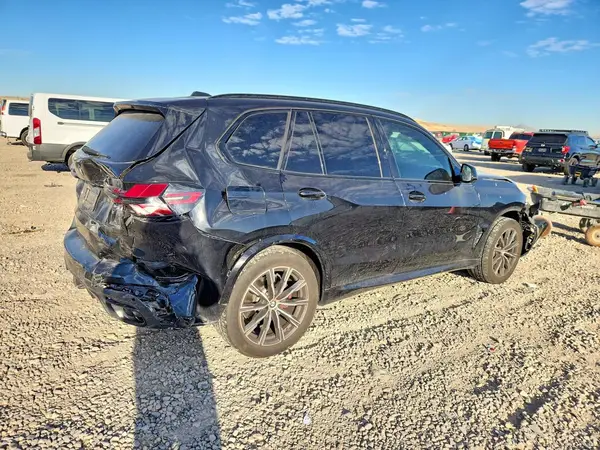 5UX23EU00R9W18918 — 2024 BMW X5, фото 3 с аукциона Copart, Передняя часть