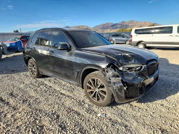 5UX23EU00R9W18918 — 2024 BMW X5, фото 4 с аукциона Copart, Передняя часть
