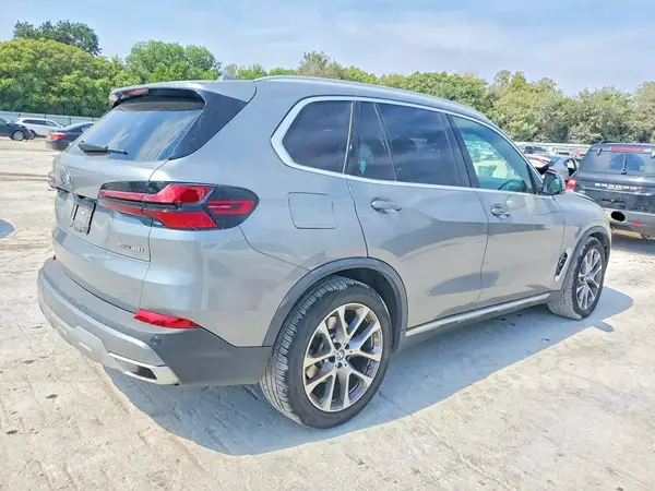 2024 BMW X5 VIN 5UX23EU02R9S28497 фото 3
