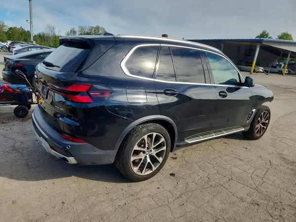 5UX23EU06R9S21570 — 2024 BMW X5, фото 3 с аукциона Copart, Передняя часть