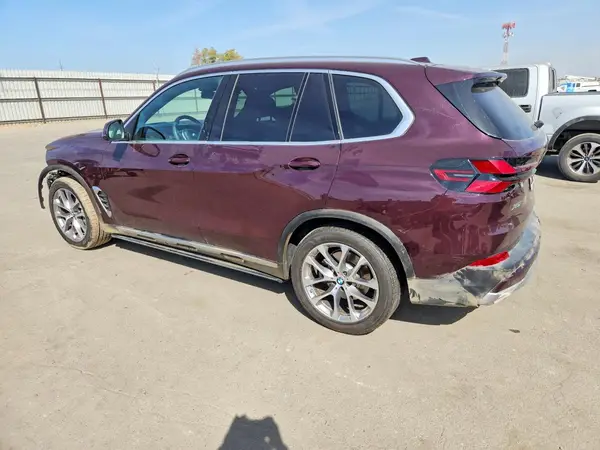 5UX23EU08S9Y84144 — 2025 BMW X5, фото 2 с аукциона Copart, Передняя часть
