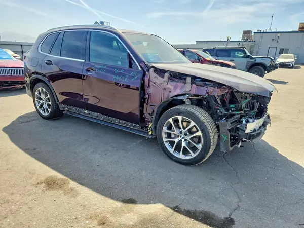 5UX23EU08S9Y84144 — 2025 BMW X5, фото 4 с аукциона Copart, Передняя часть