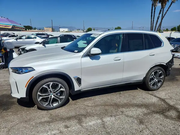 5UX23EU09T9183467 — 2026 BMW X5, Задняя часть (Rear End), фото до ремонта