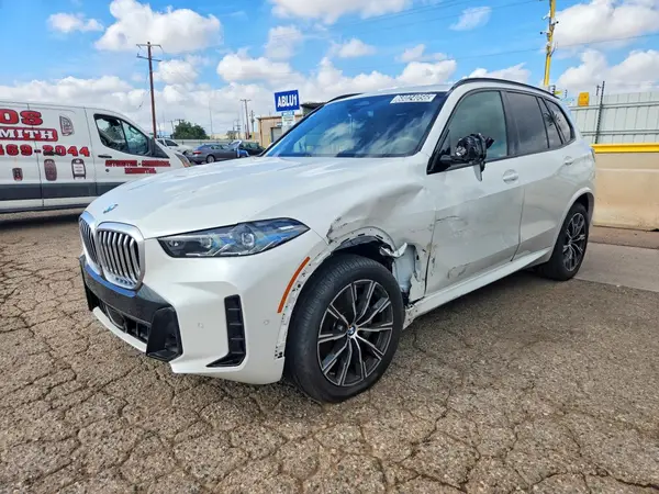 5UX23EU00T9234774 — 2026 BMW X5, Передняя часть (Front End), фото до ремонта