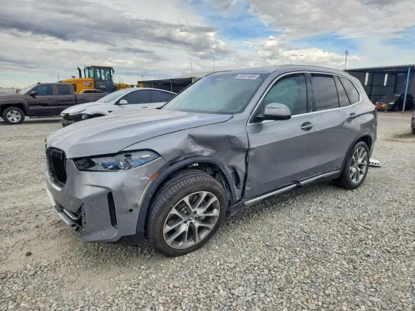 5UX23EU04T9422035 — 2026 BMW X5, Передняя часть (Front End), фото до ремонта