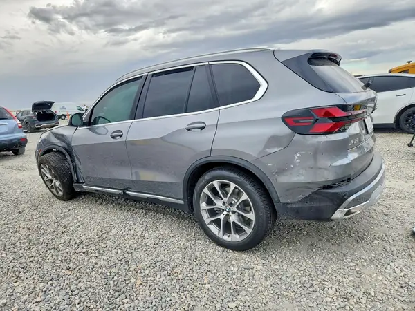 5UX23EU04T9422035 — 2026 BMW X5, фото 2 с аукциона Copart 30.09.2026, Передняя часть