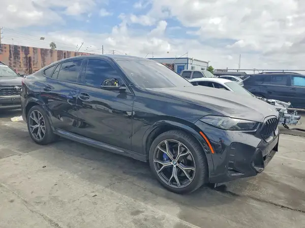5UX33EX0XR9T58379 — 2024 BMW X6, фото 4 с аукциона Copart, Крыша