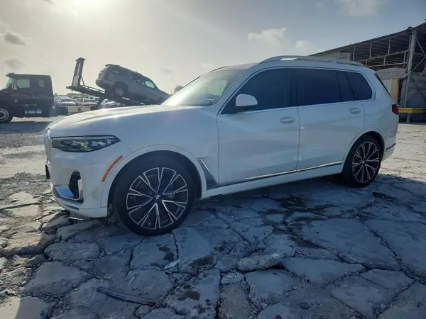 5UXCW2C09L9C15770 — 2020 BMW X7, Передняя часть (Front End), фото до ремонта