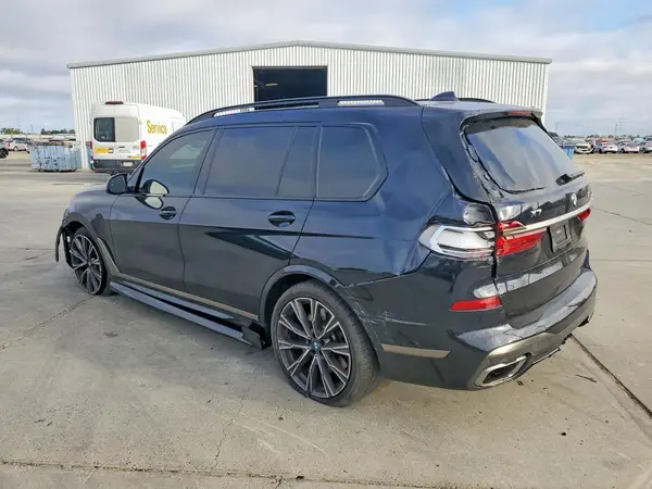 5UXCX6C02L9B03297 — 2020 BMW X7, фото 2 с аукциона Copart, Передняя часть