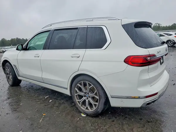 5UXCW2C0XM9G48905 — 2021 BMW X7, фото 2 с аукциона Copart, Передняя часть