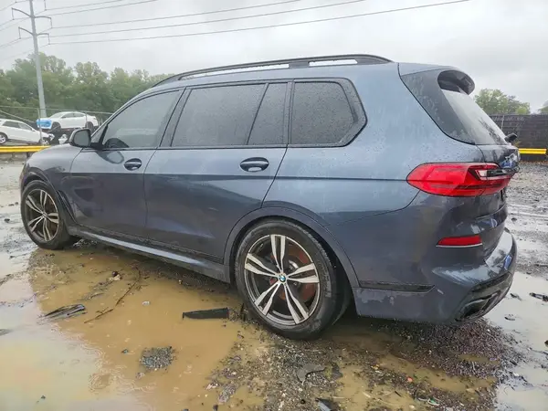 5UXCX6C06M9E01076 — 2021 BMW X7, фото 2 с аукциона Copart, Мелкие вмятины и царапины