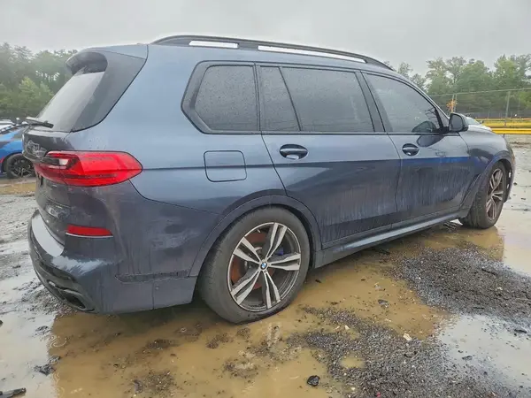 5UXCX6C06M9E01076 — 2021 BMW X7, фото 3 с аукциона Copart, Мелкие вмятины и царапины