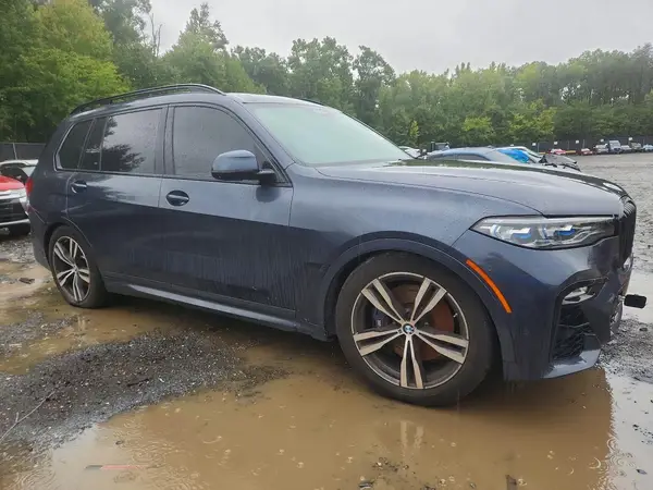 5UXCX6C06M9E01076 — 2021 BMW X7, фото 4 с аукциона Copart, Мелкие вмятины и царапины