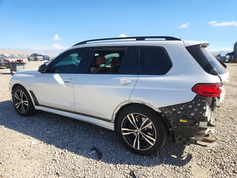 2022 BMW X7 xDrive40I VIN 5UXCW2C02N9K34757 фото 2
