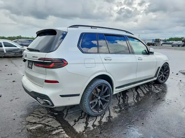 5UX23EM0XP9P23138 — 2023 BMW X7, фото 3 с аукциона Copart, Передняя часть