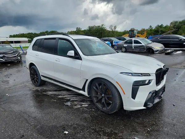 5UX23EM0XP9P23138 — 2023 BMW X7, фото 4 с аукциона Copart, Передняя часть