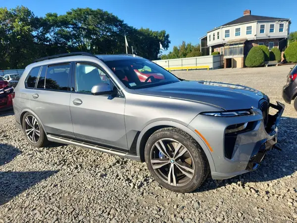 5UX23EM06S9X80414 — 2025 BMW X7, фото 4 с аукциона Copart, Передняя часть