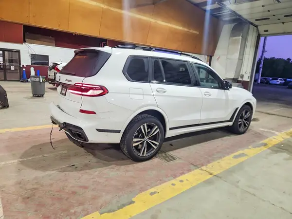 5UX33EM09S9W47716 — 2025 BMW X7, фото 3 с аукциона Copart, Задняя часть