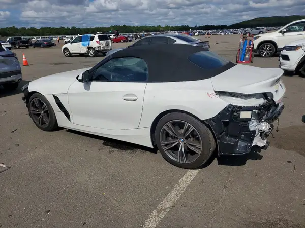 WBAHF3C07TWY55999 — 2026 BMW Z4, фото 2 с аукциона Copart, Передняя часть