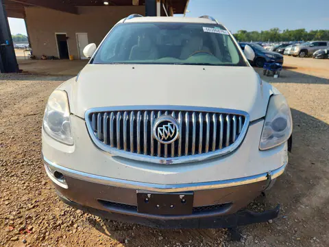 5GALRBED4AJ209233 — 2010 Buick Enclave, Передняя часть, фото до ремонта