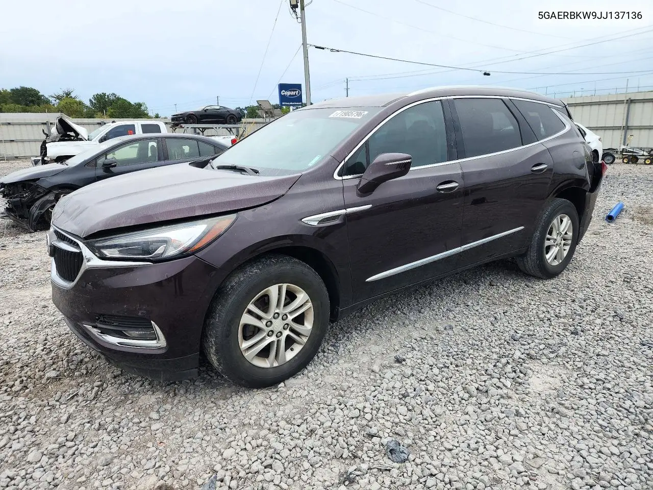 2018 Buick Enclave Essence VIN 5GAERBKW9JJ137136 фото 1