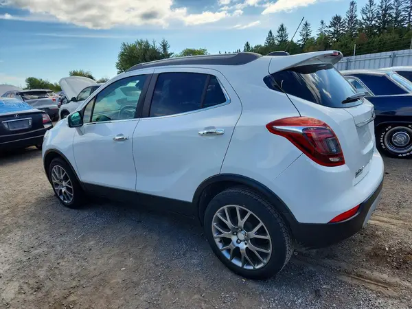 KL4CJ1SBXHB020569 — 2017 Buick Encore, фото 2 с аукциона Copart 01.10.2026, Подтопление