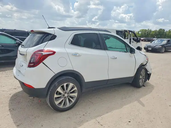KL4CJASB0LB042685 — 2020 Buick Encore, фото 3 с аукциона Copart, Передняя часть
