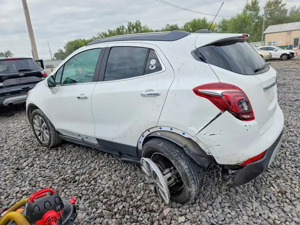KL4CJASB7LB337377 — 2020 Buick Encore, фото 2 с аукциона Copart 05.10.2026, Задняя часть