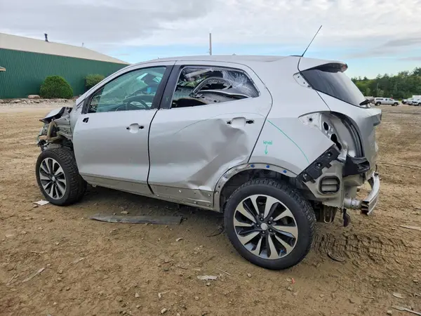 KL4CJESB8MB358361 — 2021 Buick Encore, фото 2 с аукциона Copart, Передняя часть