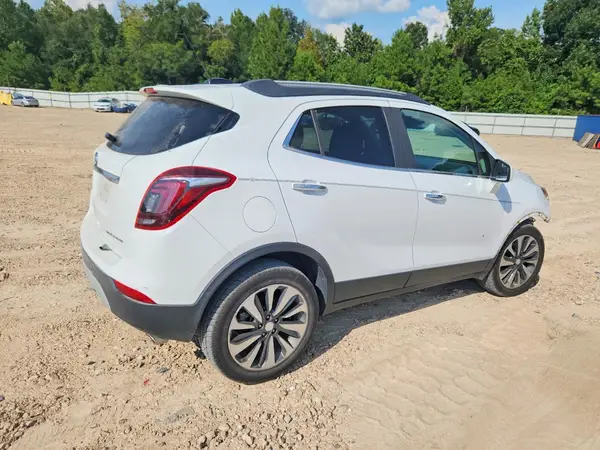 KL4CJASB8MB315955 — 2021 Buick Encore, фото 3 с аукциона Copart 02.10.2026, Передняя часть