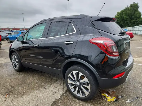 KL4CJESM1NB532404 — 2022 Buick Encore, фото 2 с аукциона Copart, Передняя часть