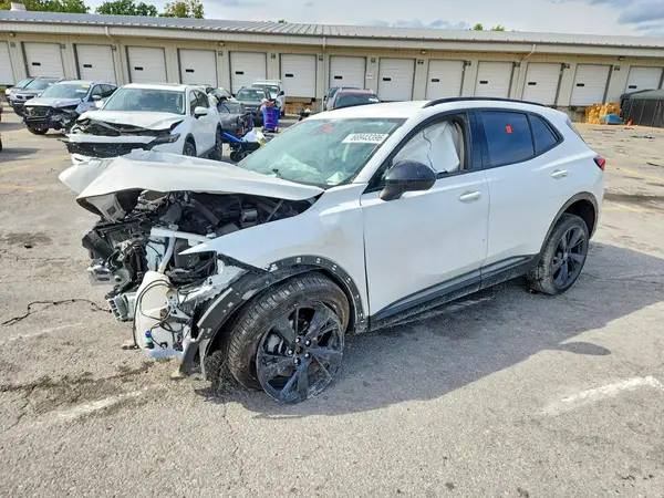 LRBAZLR43PD035599 — 2023 Buick Envision, Передняя часть (Front End), фото до ремонта