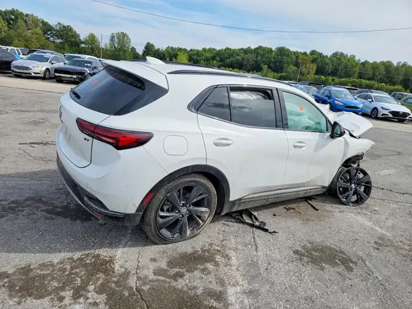 LRBAZLR43PD035599 — 2023 Buick Envision, фото 3 с аукциона Copart, Передняя часть