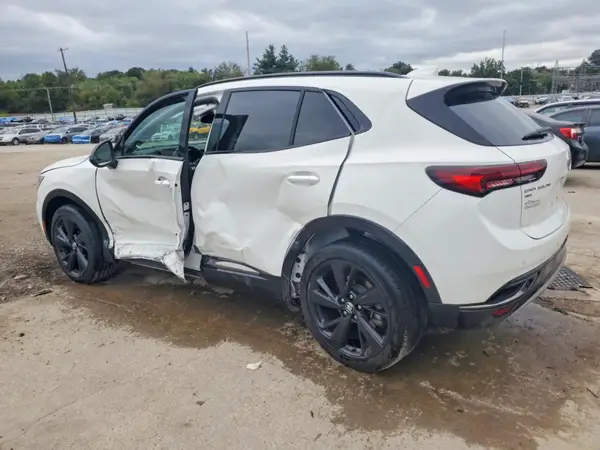 LRBFZPR47PD200812 — 2023 Buick Envision, фото 2 с аукциона Copart, Боковая часть