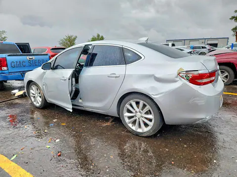 2015 Buick Verano VIN 1G4PP5SK1F4106640 фото 2