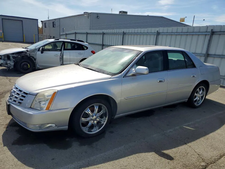 2011 CADILLAC DTS VIN 1G6KH5E62BU136463 фото 1