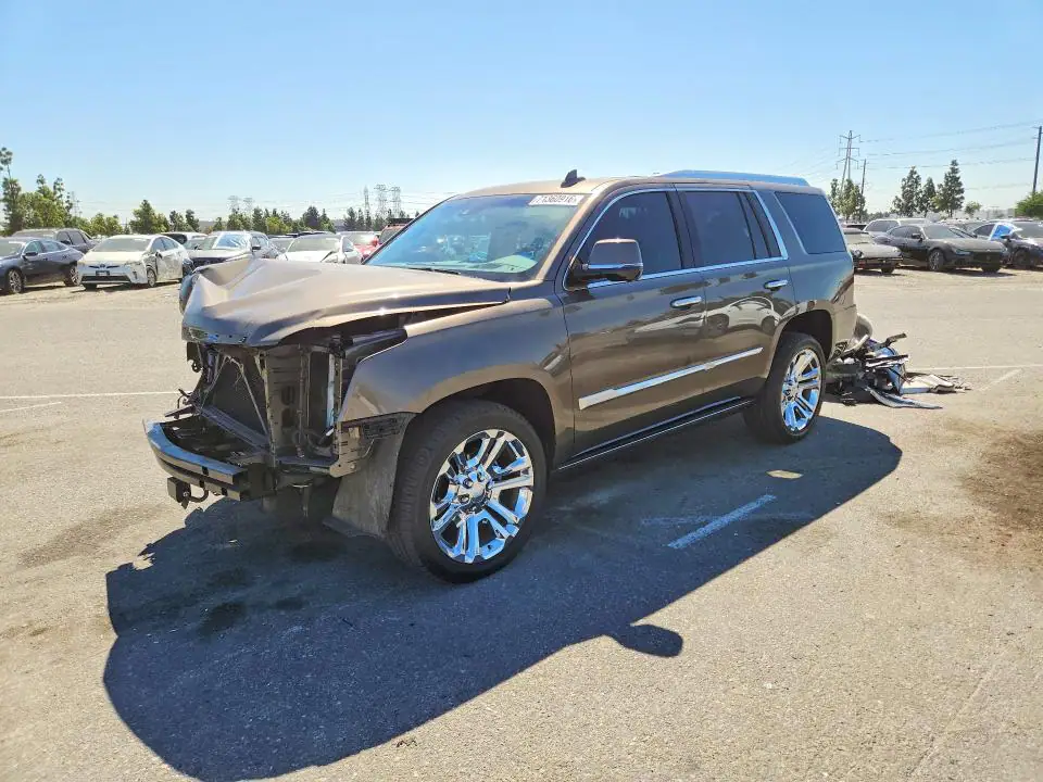 1GYS3CKJ8GR197779 Cadillac Escalade 2016 — повреждение Передняя часть, фото до ремонта