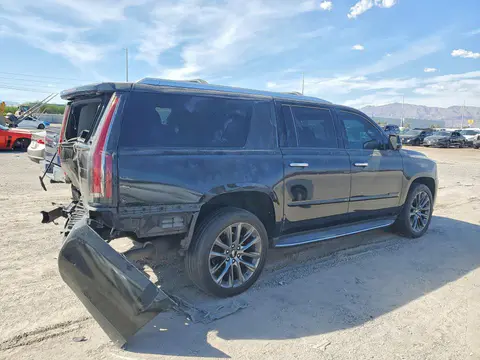 2019 Cadillac Escalade VIN 1GYS4HKJ4KR391082 фото 3